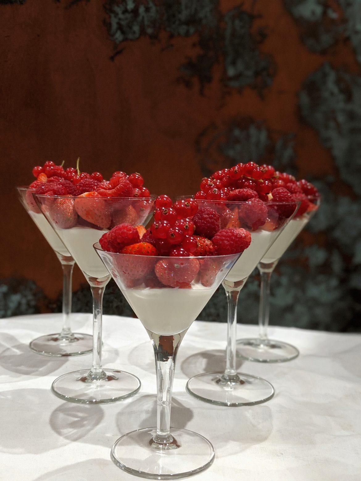 Summer berries with white chocolate and yogurt